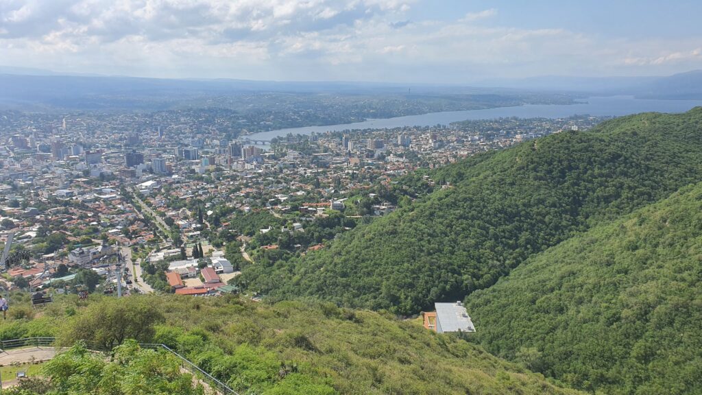 Vista panoramica de la ciudad de Villa Carlos Paz desde el complejo aerosilla Villa Carlos Paz - Córdoba